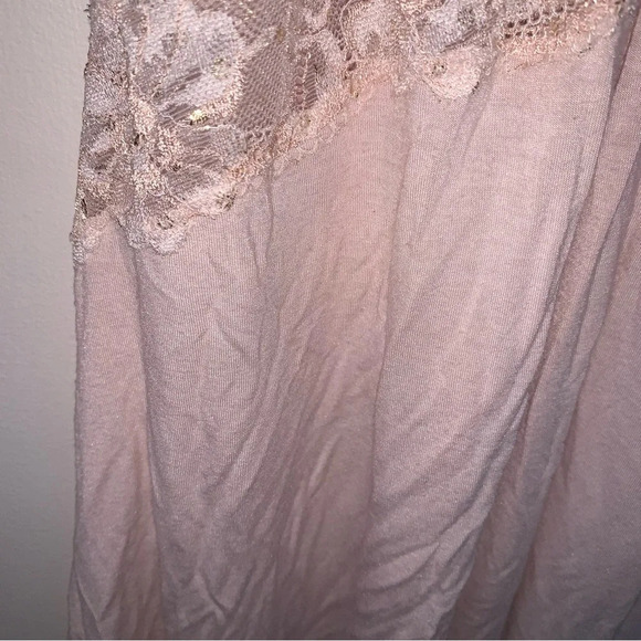 Victoria's Secret Pink Lace Chemise with Spaghetti Straps - Picture 7 of 8